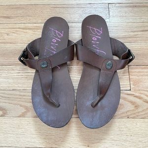 Women's BLOWFISH Malibu Thong Sandals Brown Faux Leather Shoe Size 7.5